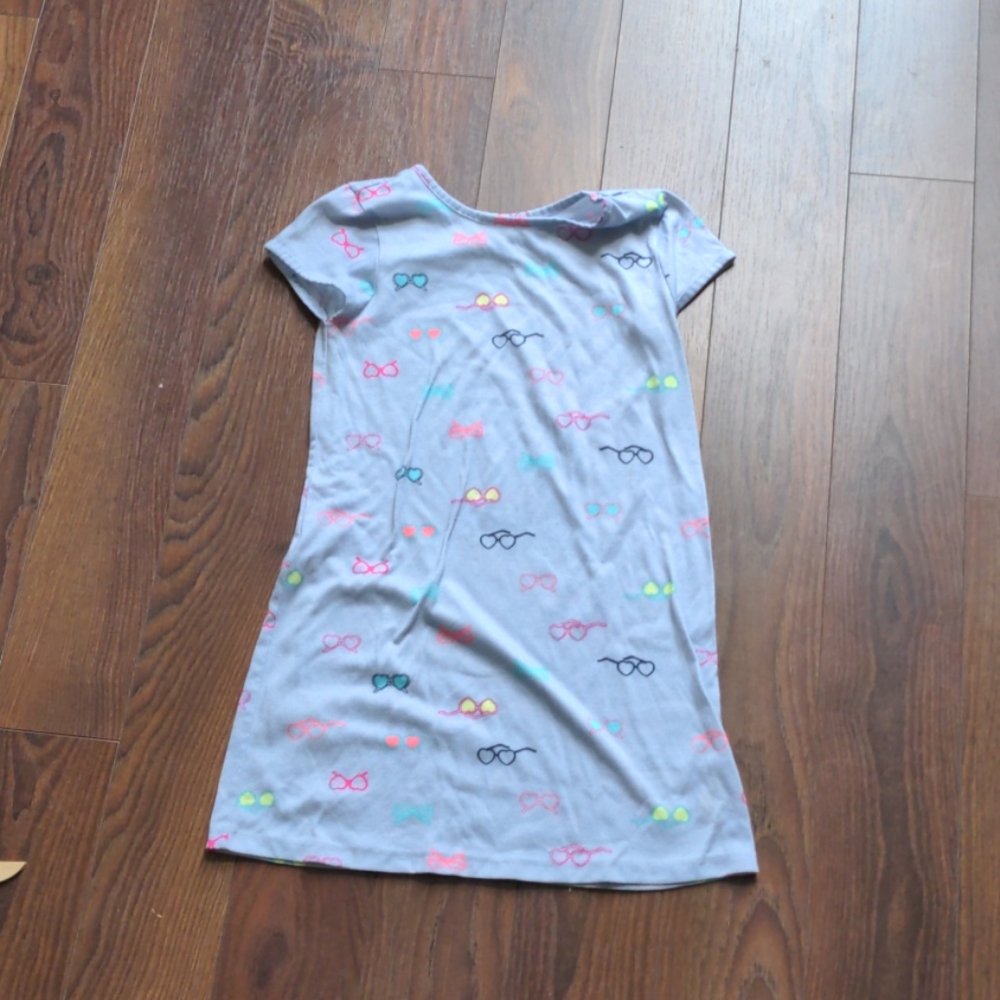 Old navy girls eyeglass nightgown size 8
